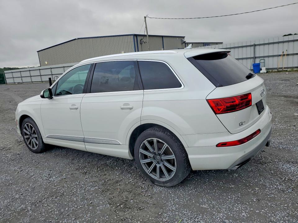 2017 Audi Q7 VIN WA1VAAF78HD015230 COPART salvage auction — MECHANICAL, Sc - Dealer Only Clean Title (P), sold $7,500 on 2026-07-24 (photo 2)