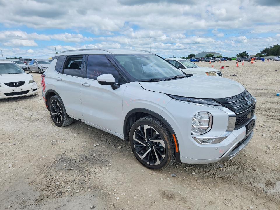 2022 Mitsubishi Outlander VIN JA4J3VA82NZ010023 COPART salvage auction — REAR END, Tx - Salvage Vehicle Title, sold $5,800 on 2026-07-23 (photo 4)