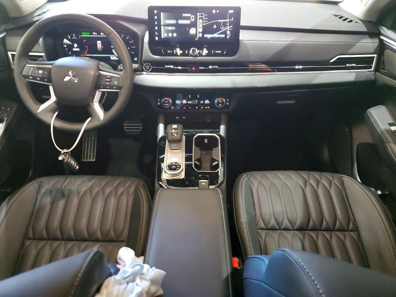 2025 Mitsubishi Outlander VIN JA4J3WA8XSZ057057 COPART salvage auction — SIDE, TX - SALVAGE VEHICLE TITLE, sold $8,400 on 2026-07-13 (photo 8)