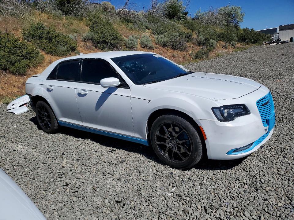 2019 Chrysler VIN 2C3CCAGG3KH610605 COPART salvage auction — REAR END, ID - SALVAGE CERTIFICATE OF TITLE, sold $2,350 on 2026-09-03 (photo 4)