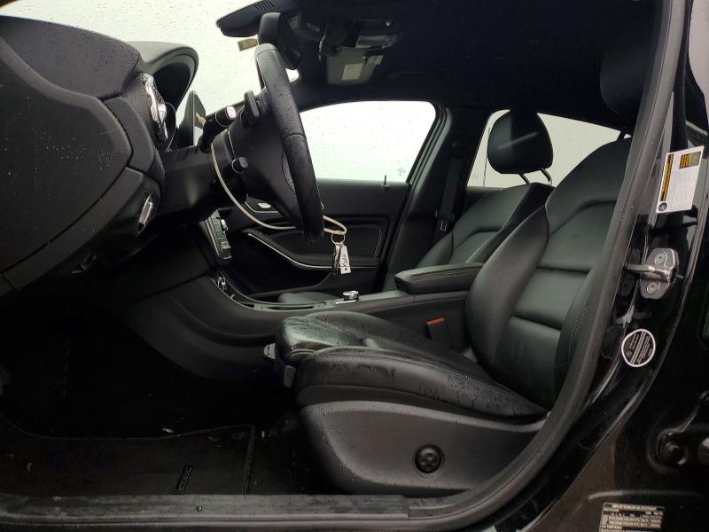 2019 Mercedes-benz VIN WDCTG4EB0KU000693 COPART salvage auction — WATER/FLOOD, Tx - Salvage Title-Flood Damage, sold $2,700 on 2026-08-04 (photo 7)