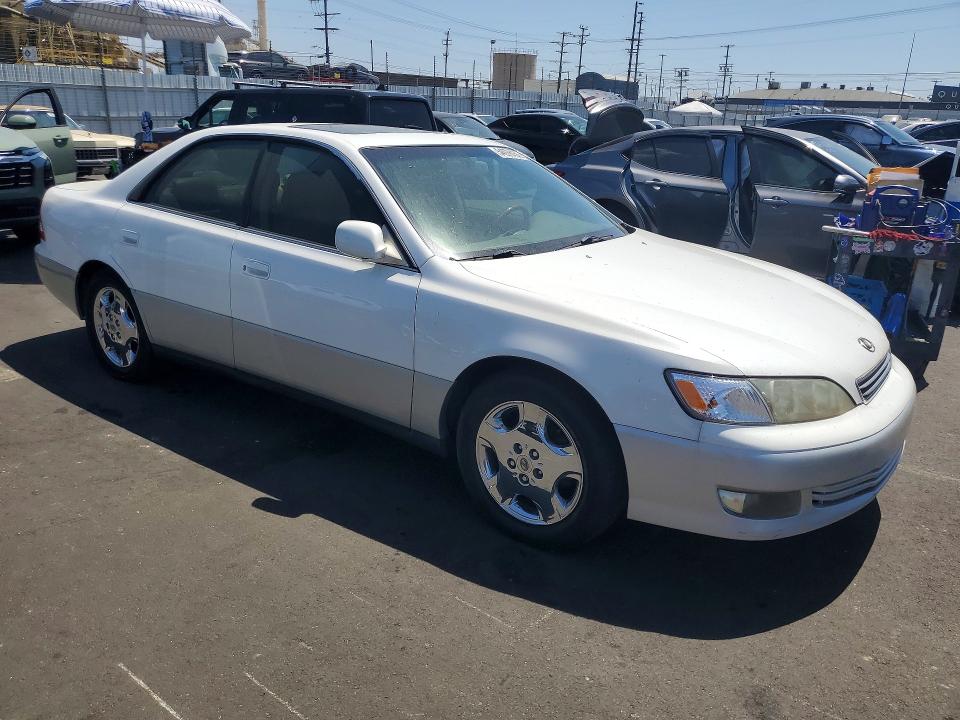 2000 Lexus ES VIN JT8BF28G6Y5090286 COPART salvage auction — MINOR DENT/SCRATCHES, Az - Dis/Dlr/Exp Only Clean Title, sold $325 on 2026-07-13 (photo 4)