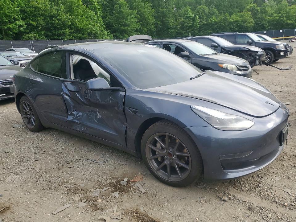 2023 Tesla Model 3 VIN 5YJ3E1EA0PF639383 COPART salvage auction — SIDE, Md - Cert Of Salvage > 75% Damage, sold $8,700 on 2026-07-02 (photo 4)
