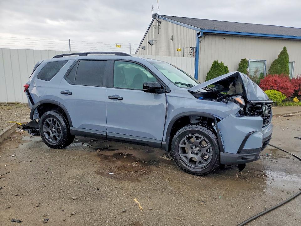 2025 Honda Pilot VIN 5FNYG1H64SB104900 COPART salvage auction — REAR END, Ky - Cert Of Title-Salvage, sold $11,600 on 2026-07-28 (photo 4)