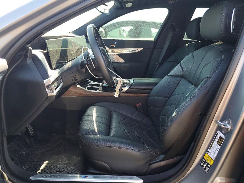 2023 BMW 7er VIN WBA33EJ0XPCM54214 COPART salvage auction — REAR END, In - Cert Of Title-Salvage Title, sold $50,000 on 2026-07-28 (photo 7)
