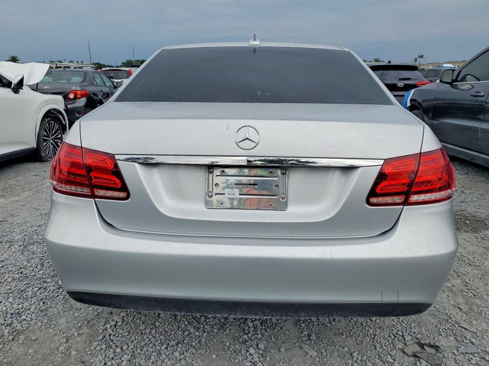 2014 Mercedes-benz E-class VIN WDDHF8JBXEB038157 COPART salvage auction — INTERIOR BURN, FL - CERT OF TITLE SLVG REBUILDABLE, sold $1,950 on 2026-07-31 (photo 6)