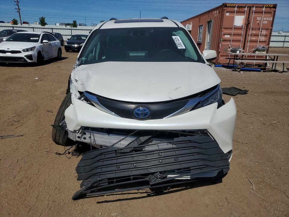 2021 Toyota VIN 5TDYSKFC6MS033629 COPART salvage auction — FRONT END, Il - Salvage Certificate, sold $8,700 on 2026-07-21 (photo 5)