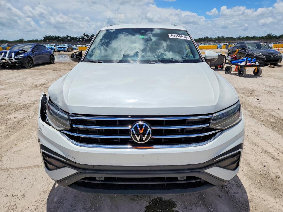 2023 Volkswagen Tiguan VIN 3VV3B7AX8PM131293 COPART salvage auction — REAR END, Fl - Certificate Of Destruction, sold $7,200 on 2026-07-29 (photo 5)