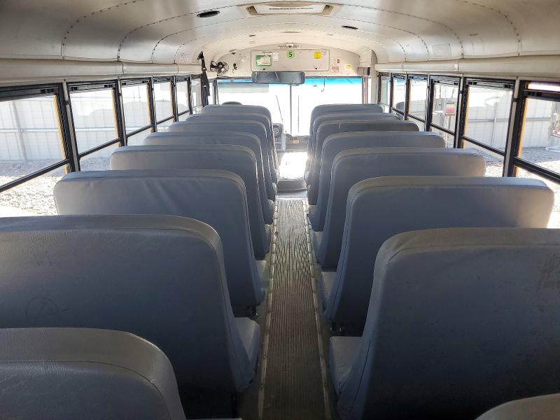 2012 Thomas Saf-t-liner efx VIN 1T88S4E25C1148270 COPART salvage auction — MINOR DENT/SCRATCHES, TN - CERTIFICATE OF TITLE, sold $2,000 on 2026-09-02 (photo 5)