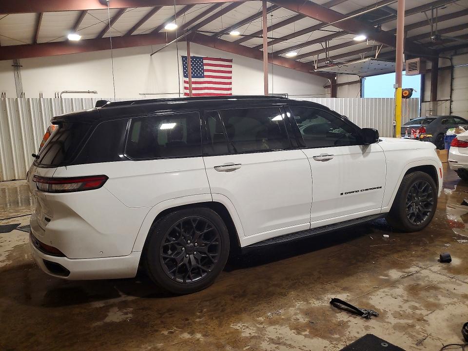 2024 Jeep Cherokee VIN 1C4RJKEGXR8615241 COPART salvage auction — FRONT END, Pa - Certificate Of Salvage, sold $12,600 on 2026-07-28 (photo 3)
