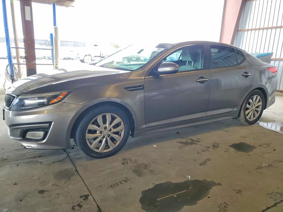 2015 Kia VIN 5XXGM4A79FG357867 COPART salvage auction — MINOR DENT/SCRATCHES, Ca - Dis/Dlr/Exp Only Lien Papers, sold $725 on 2026-07-23 (photo 1)