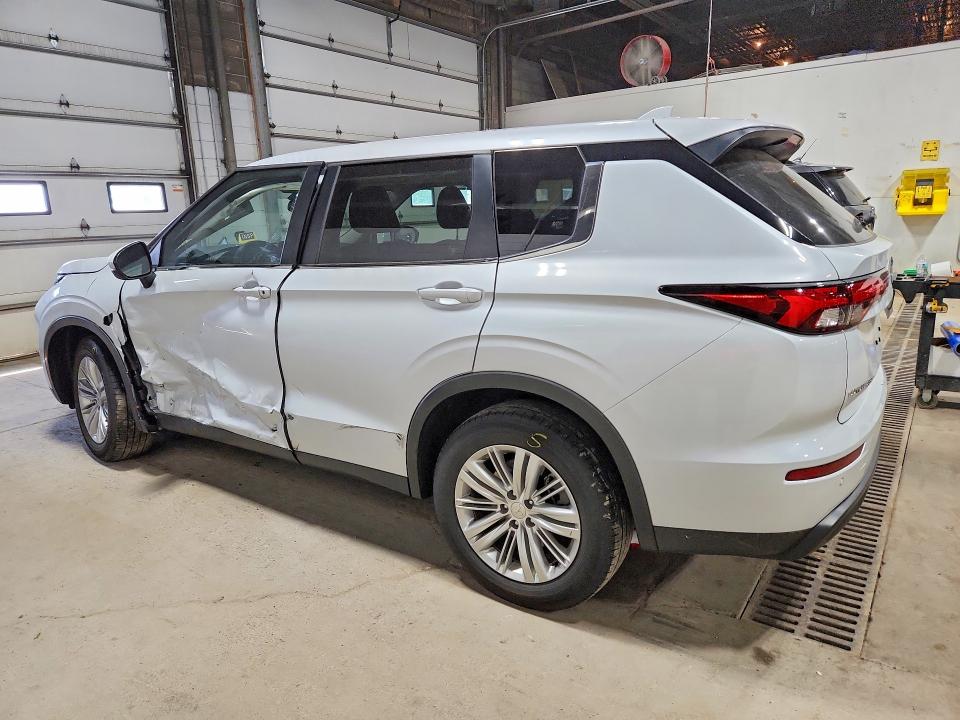 2024 Mitsubishi VIN JA4J4UA8XRZ087512 COPART salvage auction — SIDE, Mn - Cert Of Title-Salvage, sold $7,100 on 2026-08-06 (photo 2)