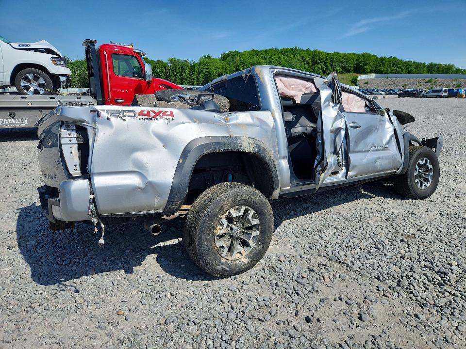 2019 Toyota Tacoma VIN 5TFCZ5AN2KX190212 COPART salvage auction — ROLLOVER, Mn - Cert Of Title-Salvage, sold $350 on 2026-07-27 (photo 3)