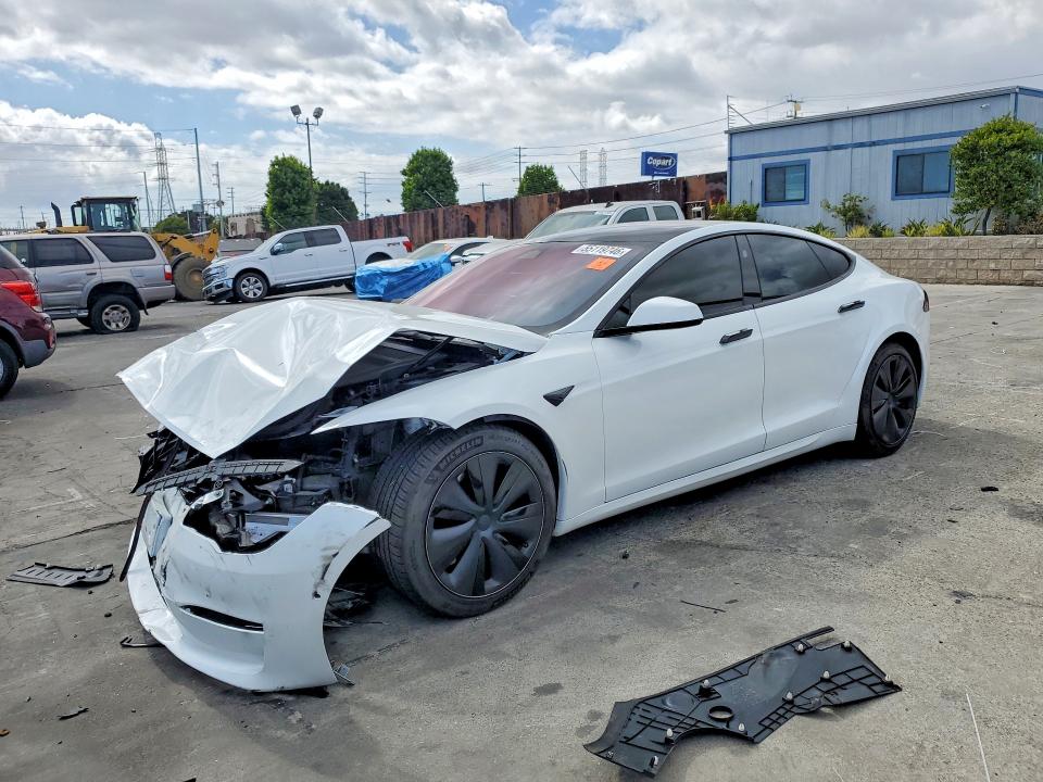 2022 Tesla Model s VIN 5YJSA1E56NF483003 COPART salvage auction — FRONT END, Ca - Salvage Certificate, sold $11,400 on 2026-07-22 (photo 1)