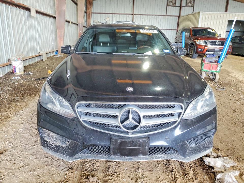2014 Mercedes-benz E-klasse VIN WDDHF5KB4EA971068 COPART salvage auction — REAR END, Tx - Salvage Vehicle Title, sold $150 on 2026-08-13 (photo 5)