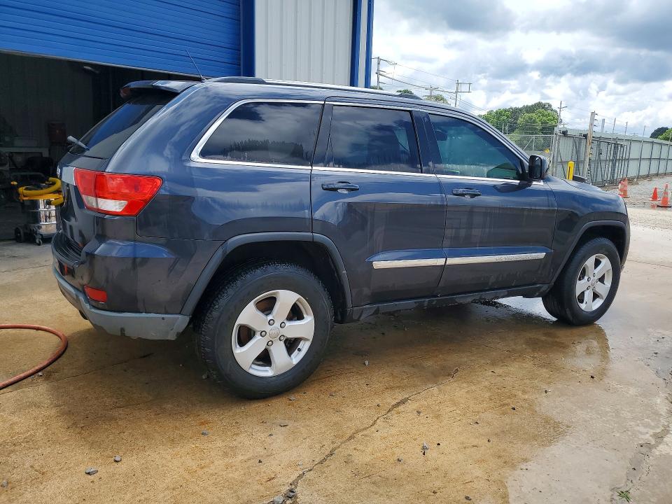 2013 Jeep Grand cherokee VIN 1C4RJFAG8DC549310 COPART salvage auction — MINOR DENT/SCRATCHES, WV - CERTIFICATE OF TITLE, sold $60 on 2026-07-07 (photo 3)