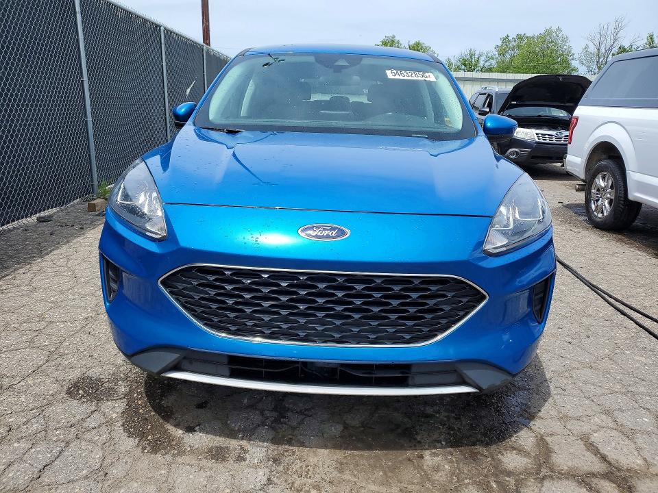 2021 Ford Escape VIN 1FMCU0G62MUA70430 COPART salvage auction — MINOR DENT/SCRATCHES, Ga - Certificate Of Title, sold $2,650 on 2026-07-09 (photo 5)