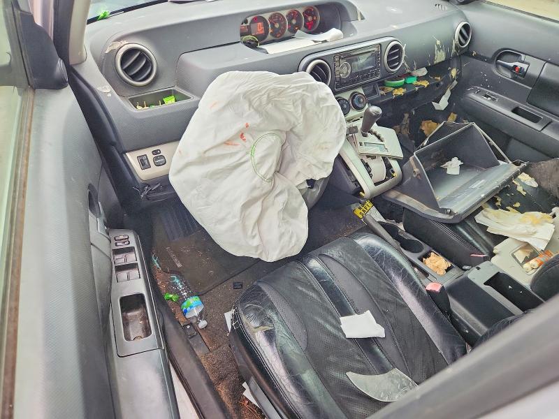 2009 Toyota Scion VIN JTLKE50EX91087937 COPART salvage auction — FRONT END, FL - CERT OF TITLE SLVG REBUILDABLE, sold $450 on 2026-07-14 (photo 8)