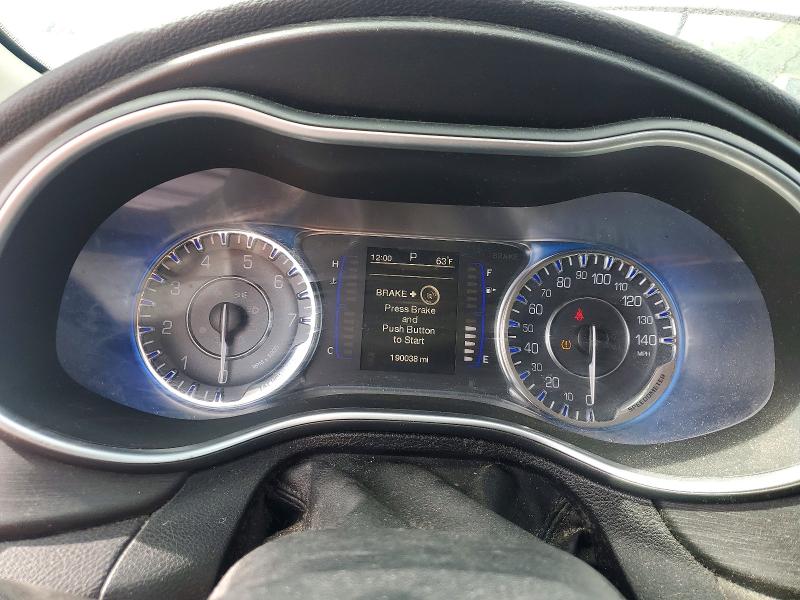 2015 Chrysler 200 VIN 1C3CCCAB9FN745500 COPART salvage auction — MINOR DENT/SCRATCHES, Mt - Dealer Only Clean Title, sold $275 on 2026-07-02 (photo 9)