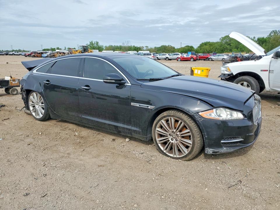 2013 Jaguar Xj VIN SAJWA2GE9DMV45702 COPART salvage auction — REAR END, Il - Salvage Certificate, sold $2,500 on 2026-07-10 (photo 4)