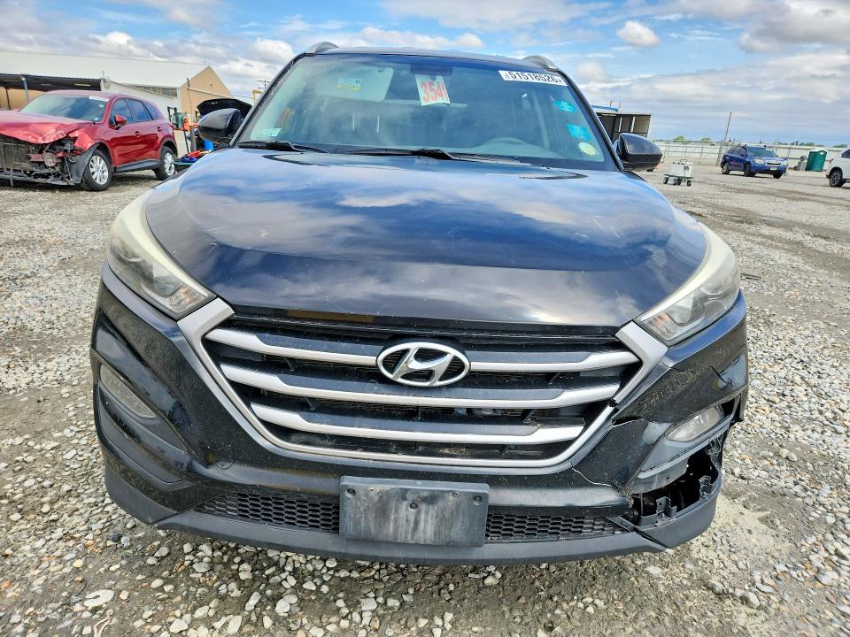 2017 Hyundai Tucson VIN KM8J3CA42HU410636 COPART salvage auction — VANDALISM, Co - Public - Salvage Title, sold $3,750 on 2026-07-07 (photo 5)