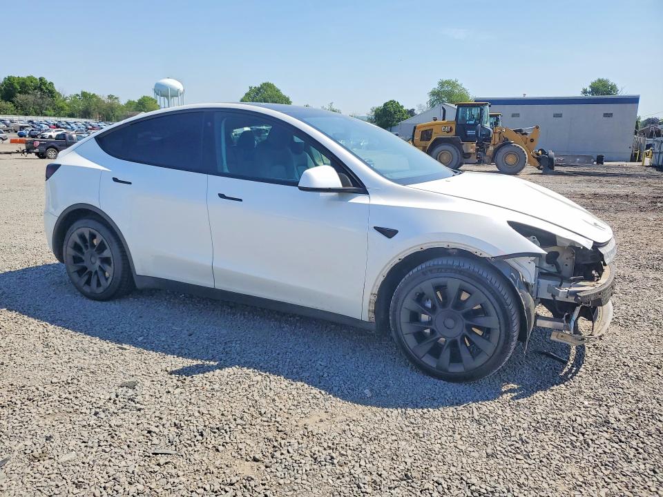 2021 Tesla Model y VIN 5YJYGAEE3MF136901 COPART salvage auction — FRONT END, NJ - CERT OF TITLE-SALVAGE, sold $10,700 on 2026-07-31 (photo 4)