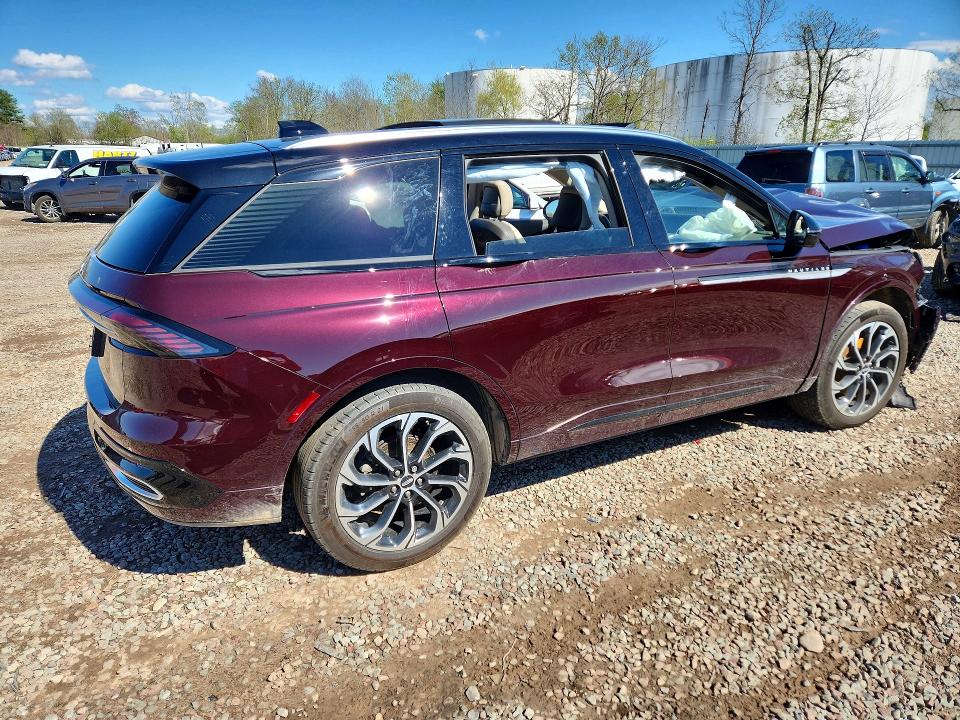 2025 Lincoln Nautilus VIN 5LMPJ8KA7SJ897890 COPART salvage auction — FRONT END, Ny - Mv-907A Salvage Certificate, sold $15,100 on 2026-07-29 (photo 3)