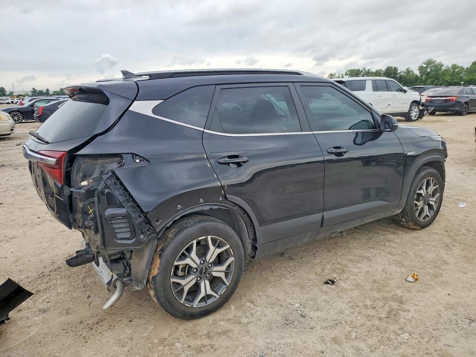 2023 Kia Seltos VIN KNDERCAA8P7438531 COPART salvage auction — REAR END, Tx - Salvage Vehicle Title, sold $8,900 on 2026-07-17 (photo 3)