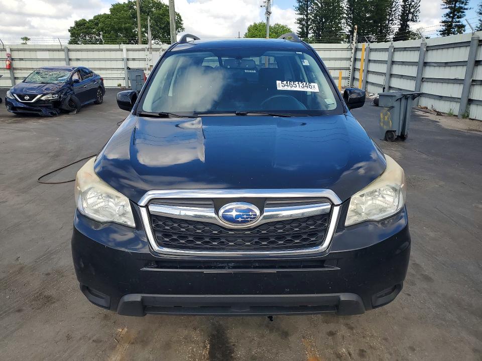 2014 Subaru Forester VIN JF2SJAEC8EH467868 COPART salvage auction — MINOR DENT/SCRATCHES, FL - CERTIFICATE OF TITLE, sold $975 on 2026-07-27 (photo 5)