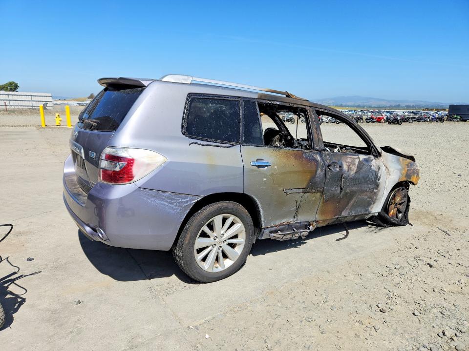 2008 Toyota Highlander hybrid VIN JTEEW44A482020620 COPART salvage auction — BURN, Ca - Non-Repairable Vehicle Cert, sold $125 on 2026-07-13 (photo 3)