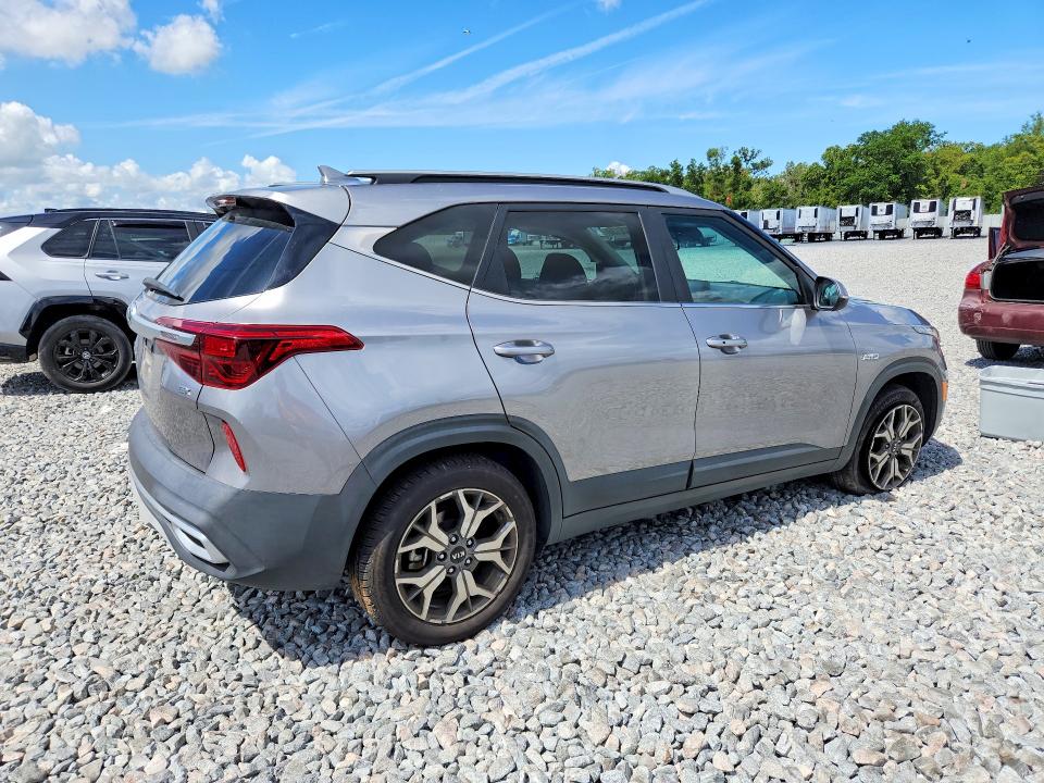 2021 Kia Seltos VIN KNDERCAA8M7222562 COPART salvage auction — SIDE, Fl - Certificate Of Destruction, sold $5,400 on 2026-07-06 (photo 3)