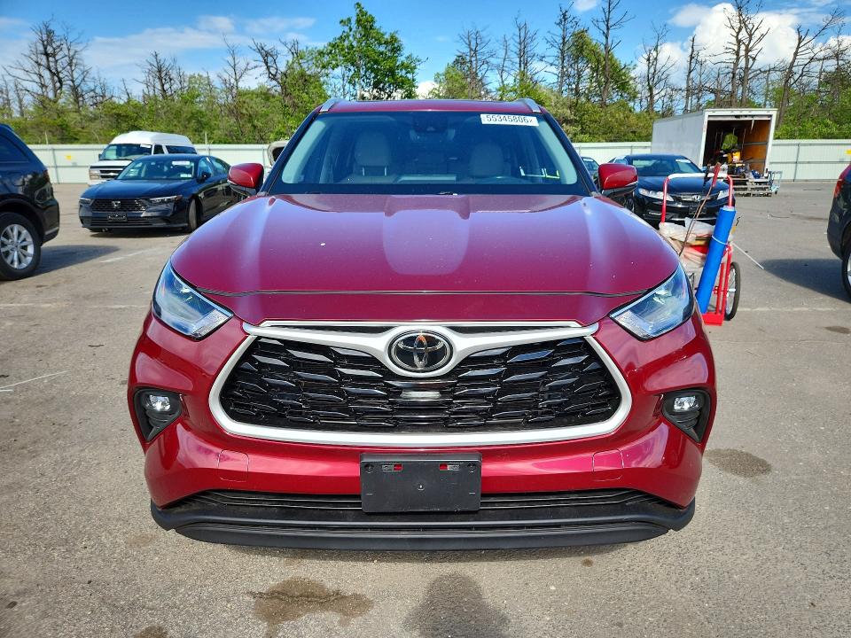 2022 Toyota Highlander VIN 5TDGZRBH9NS181258 COPART salvage auction — MINOR DENT/SCRATCHES, Ny - Mv-907A Salvage Certificate, sold $16,900 on 2026-07-13 (photo 5)