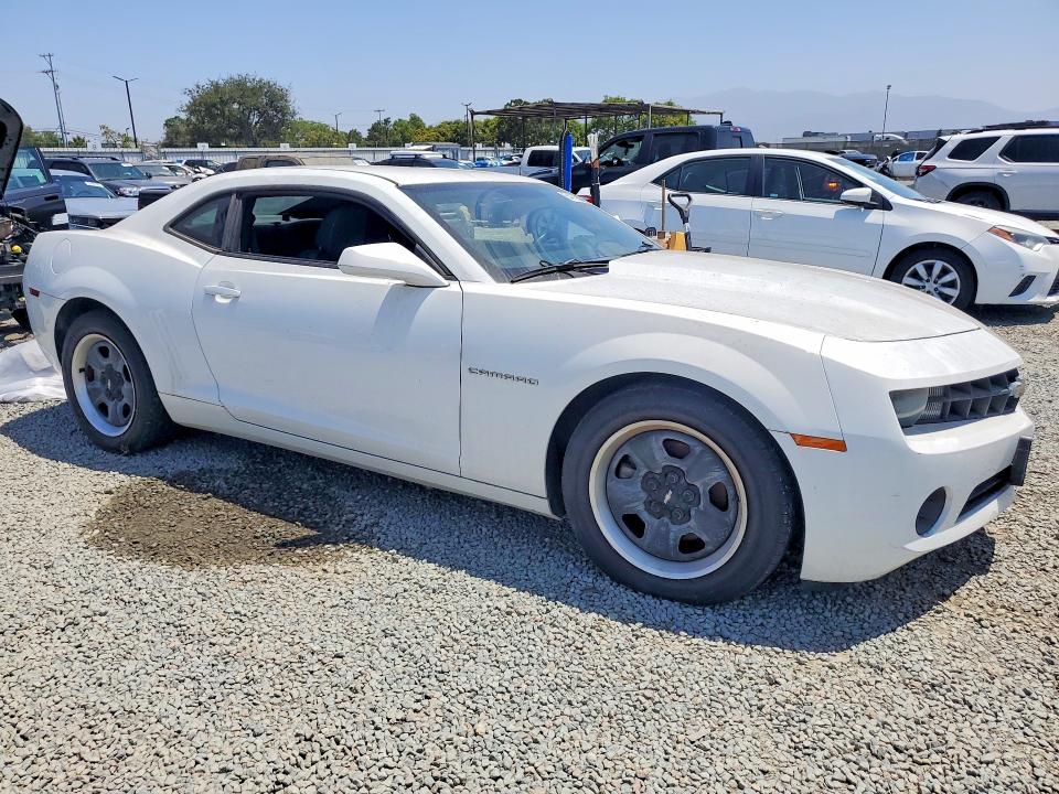 2011 Chevrolet Camaro VIN 2G1FA1ED9B9169735 COPART salvage auction — MINOR DENT/SCRATCHES, Mt - Dis/Dlr/Exp Only Clean Title, sold $975 on 2026-07-10 (photo 4)