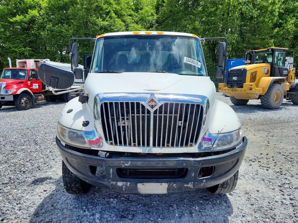 2004 International 4000 series VIN 1HTMMAAM24H613941 COPART salvage auction — NORMAL WEAR, TX - SALVAGE VEHICLE TITLE, sold $125 on 2026-07-29 (photo 5)