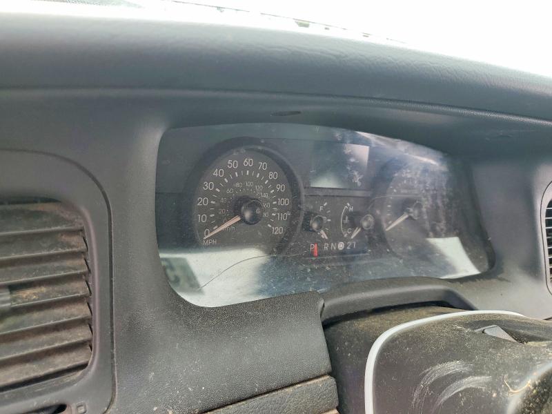 2006 Mercury Grand marquis VIN 2MEFM75V16X645731 COPART salvage auction — FRONT END, Ms - Cert Of Title-Salvaged, sold $300 on 2026-07-10 (photo 9)