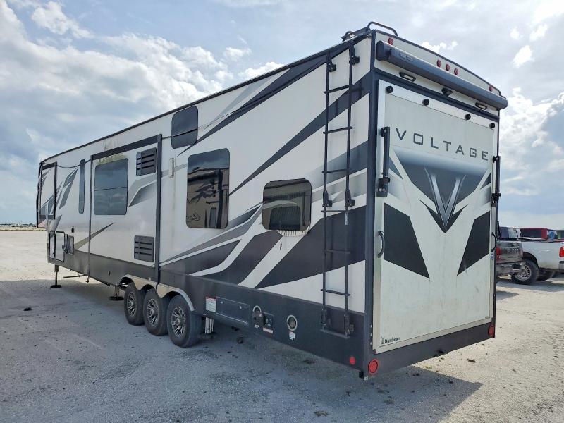 2021 Keystone Voltage VIN 4YDF41435MZ990330 COPART salvage auction — WATER/FLOOD, FL - CERTIFICATE OF DESTRUCTION, sold $10,200 on 2026-07-16 (photo 3)