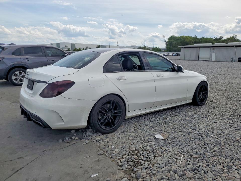 2015 Mercedes-benz C class VIN 55SWF4JB5FU074507 COPART salvage auction — MINOR DENT/SCRATCHES, Fl - Certificate Of Title (P), sold $6,400 on 2026-07-08 (photo 3)