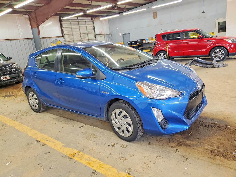 2015 Toyota Prius VIN JTDKDTB37F1098565 COPART salvage auction — ROLLOVER, Nc - Salvage Certificate Of Title, sold $625 on 2026-07-15 (photo 4)