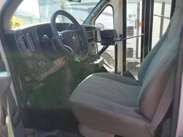 2008 Chevrolet Express VIN 1GBHG31C581182992 COPART salvage auction — FRONT END, Fl - Cert Of Title Slvg Rebuildable, sold $15 on 2026-07-09 (photo 5)