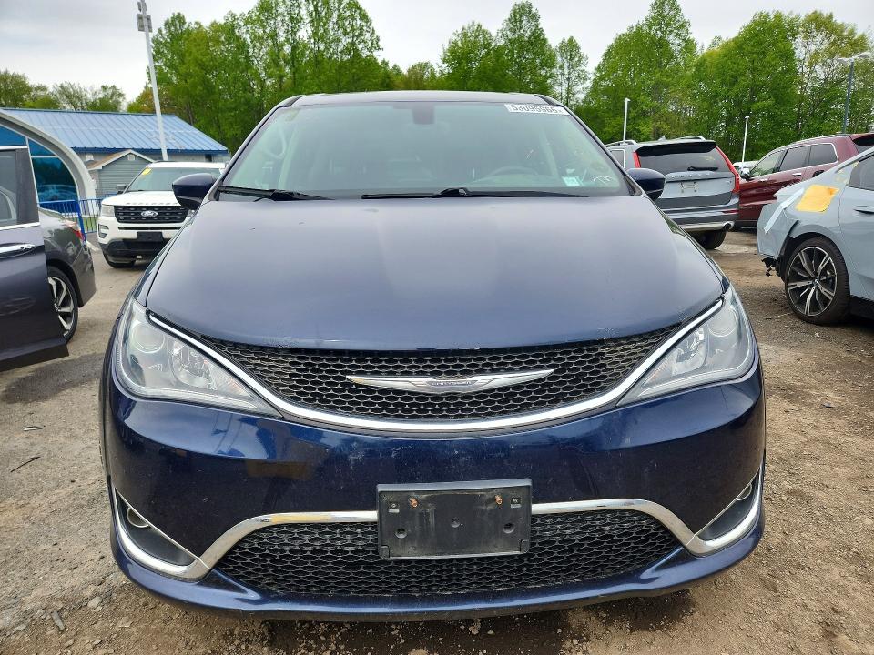 2017 Chrysler Pacifica VIN 2C4RC1BG7HR788436 COPART salvage auction — MINOR DENT/SCRATCHES, Ny - Certificate Of Title, sold $2,950 on 2026-07-14 (photo 5)