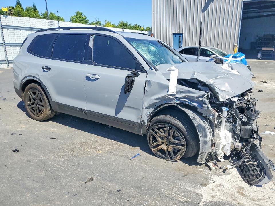 2025 Kia Telluride VIN 5XYP5DGC0SG584422 COPART salvage auction — ALL OVER, Ca - Salvage Certificate, sold $7,100 on 2026-07-02 (photo 4)