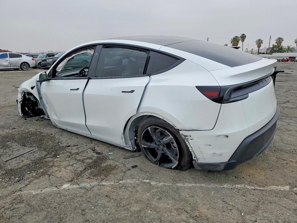 2026 Tesla Model y VIN 7SAYGDED3TF439297 COPART salvage auction — FRONT END, Salvage Title, sold $13,400 on 2026-07-16 (photo 2)