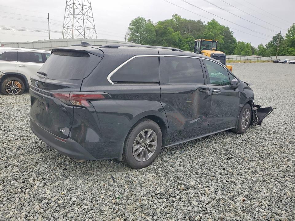 2025 Toyota Sienna VIN 5TDYRKEC4SS244614 COPART salvage auction — FRONT END, Nc - Salvage Certificate Of Title, sold $9,600 on 2026-07-15 (photo 3)
