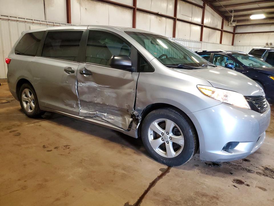 2015 Toyota Sienna VIN 5TDZK3DC1FS529986 COPART salvage auction — SIDE, Mi - Cert Of Title-Salvage Vehicle, sold $3,050 on 2026-07-31 (photo 4)