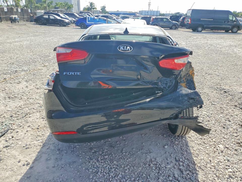 2014 Kia Forte VIN KNAFX4A69E5096671 COPART salvage auction — REAR END, Fl - Cert Of Title Slvg Rebuildable, sold $750 on 2026-07-07 (photo 6)