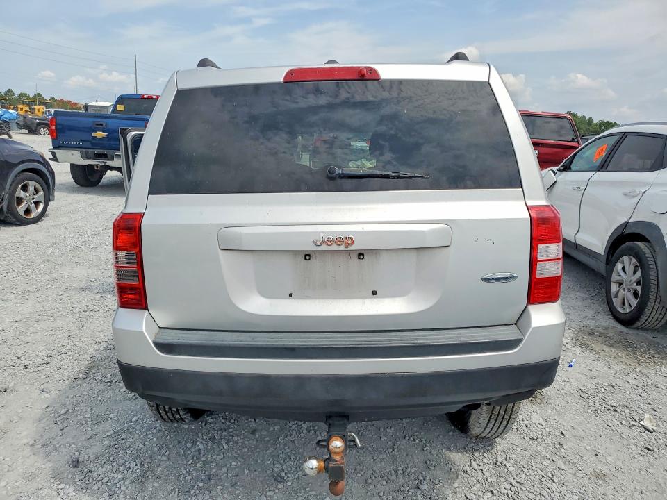 2012 Jeep Liberty (patriot) VIN 1C4NJPFB0CD566371 COPART salvage auction — FRONT END, Fl - Cert Of Title Slvg Rebuildable, sold $525 on 2026-07-06 (photo 6)
