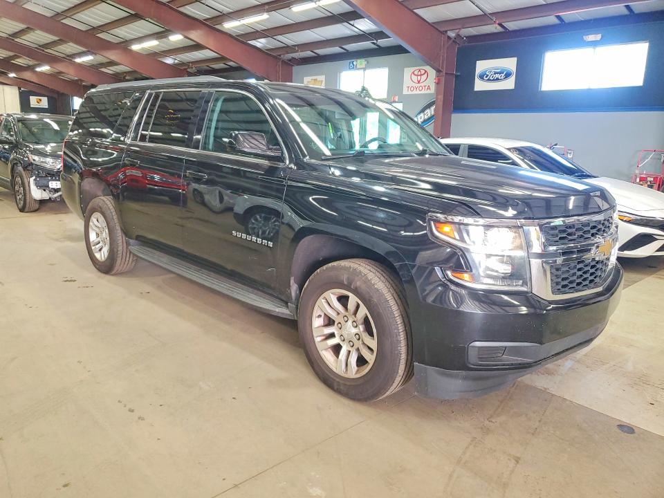 2019 Chevrolet Suburban VIN 1GNSKHKC1KR345696 COPART salvage auction — MINOR DENT/SCRATCHES, MA - CERTIFICATE OF TITLE (P), sold $7,300 on 2026-07-30 (photo 4)