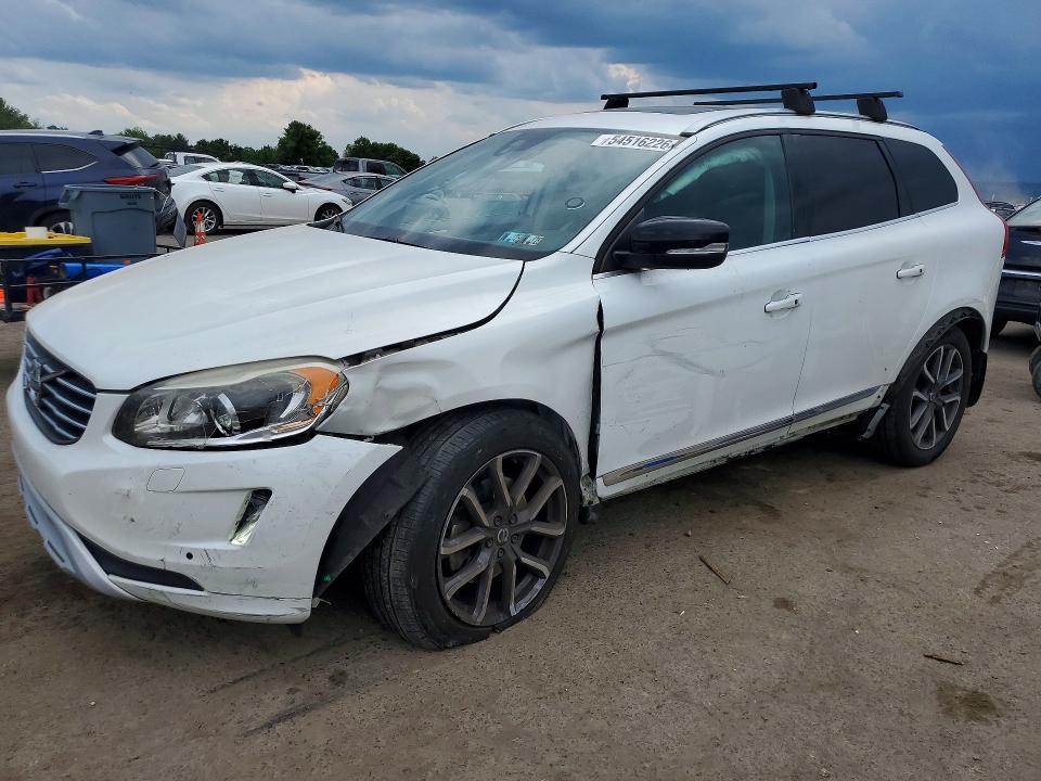 2017 Volvo Xc60 VIN YV449MRR2H2096162 COPART salvage auction — FRONT END, Salvage Title, sold $4,050 on 2026-07-10 (photo 1)