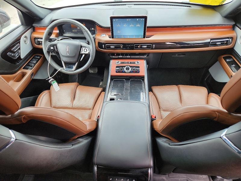2024 Lincoln Aviator VIN 5LM5J7XC0RGL04387 COPART salvage auction — REAR END, Id - Salvage Certificate Of Title, sold $10,000 on 2026-07-27 (photo 8)
