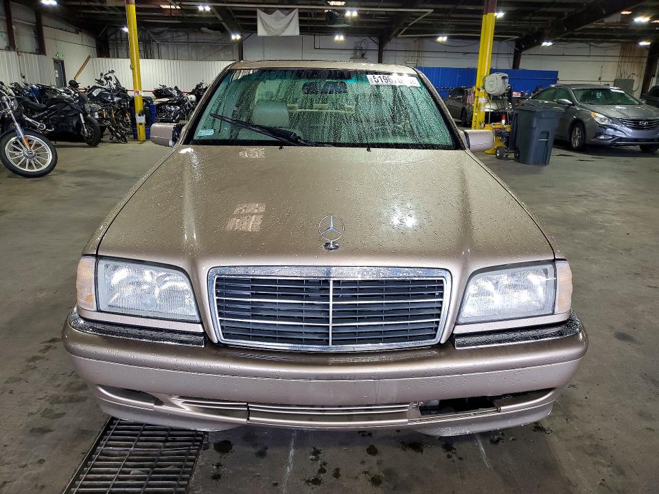 2000 Mercedes-benz C-klasse VIN WDBHA24G0YA834468 COPART salvage auction — MINOR DENT/SCRATCHES, Co - Dis/Dlr/Exp Only Clean Title, sold $1,150 on 2026-07-02 (photo 5)
